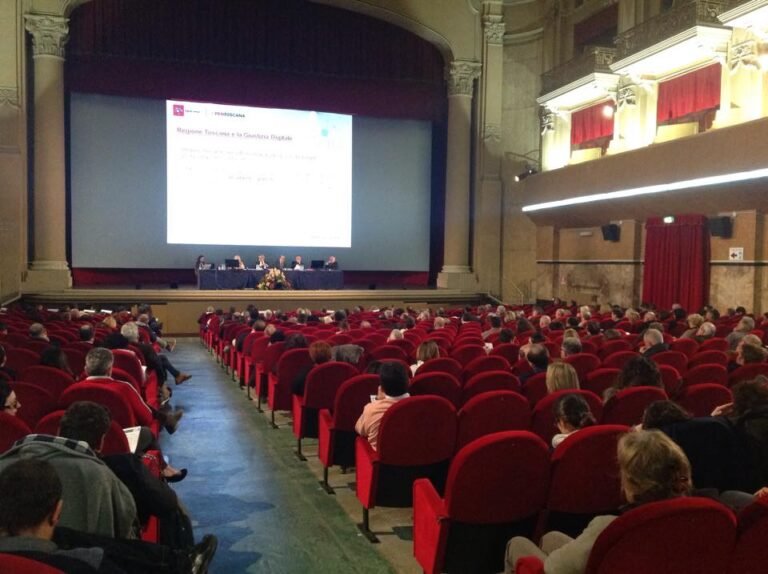 Scopri di più sull'articolo A Lucca, un bel colpo d’occhio la platea del cinema…